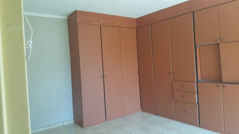 To Let 2 Bedroom Property for Rent in Vaalpark Free State
